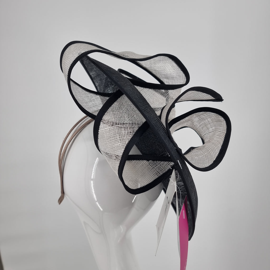 Vixen VX608 Black White Hatinator (6) - Fab Frocks